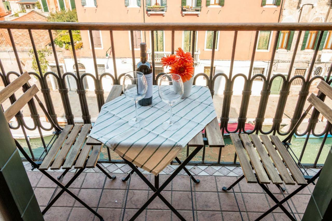 Sunny Nest Canal View In Venice Chic Movida Εξωτερικό φωτογραφία