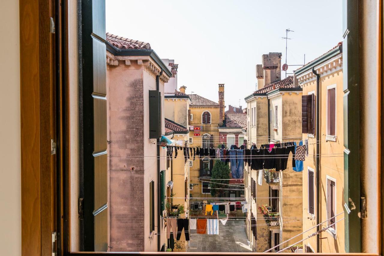 Sunny Nest Canal View In Venice Chic Movida Εξωτερικό φωτογραφία